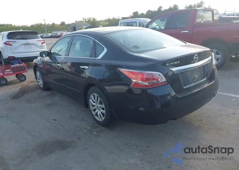 2015 Nissan Altima 2.5 S z USA, uszkodzony, nr VIN 1N4AL3APXFC108728